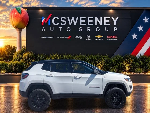 Used 2021 White Jeep Trailhawk image 6