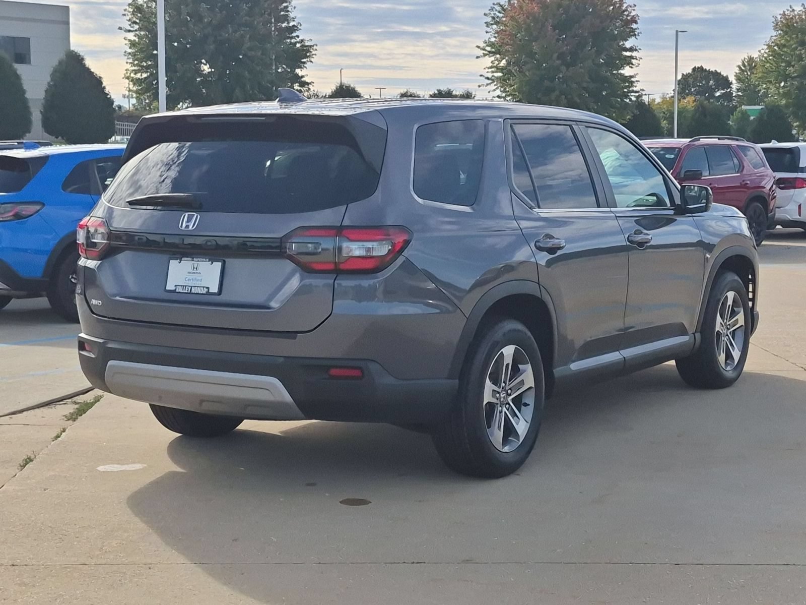2024 Honda Pilot EX-L - Photo 6