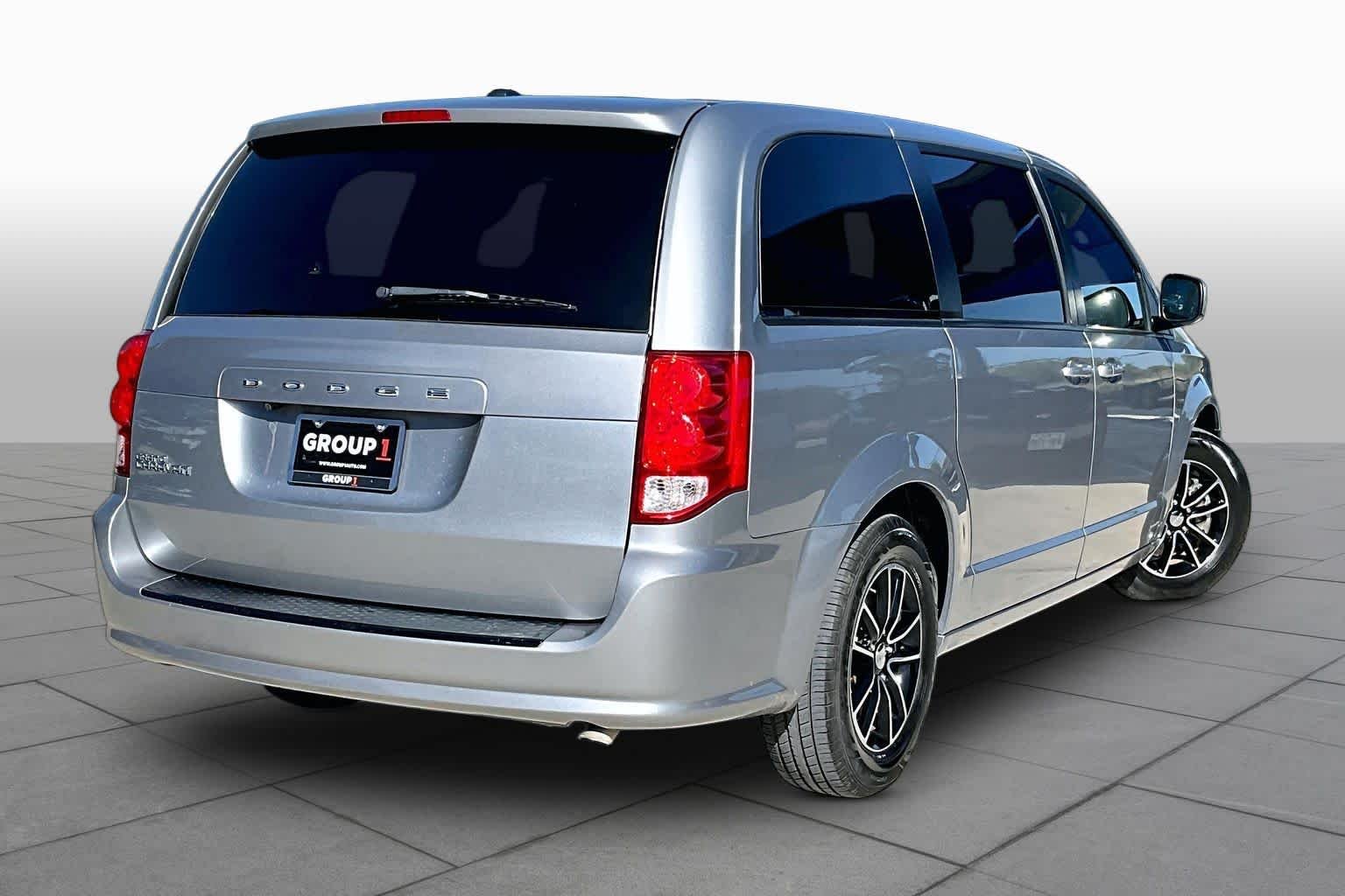 Used 2019 Billet Clearcoat Dodge SE Plus image 13