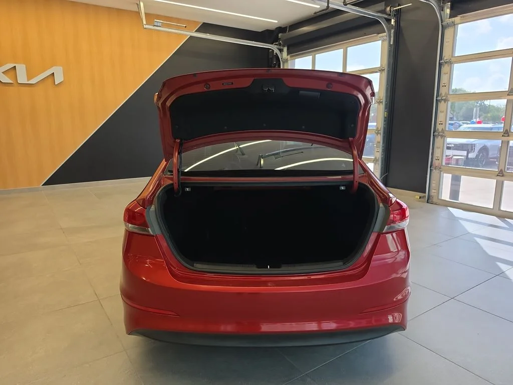 Used 2018 Red Hyundai SEL image 28