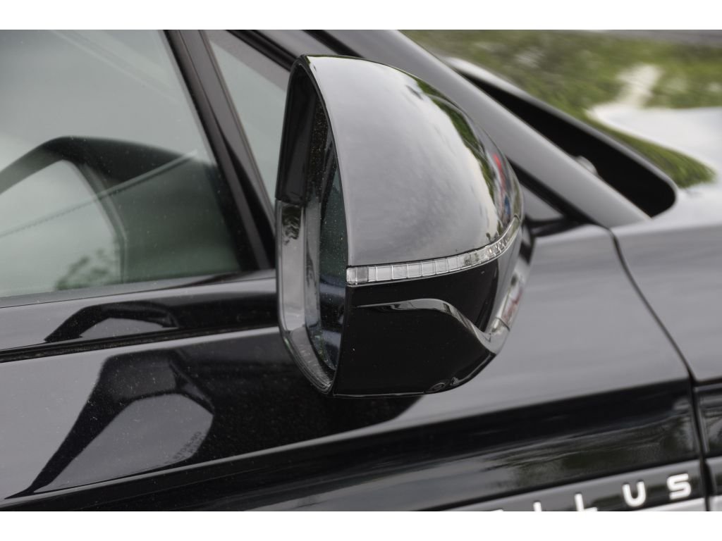 Used 2024 INFINITE BLACK MET CC Lincoln Reserve image 28