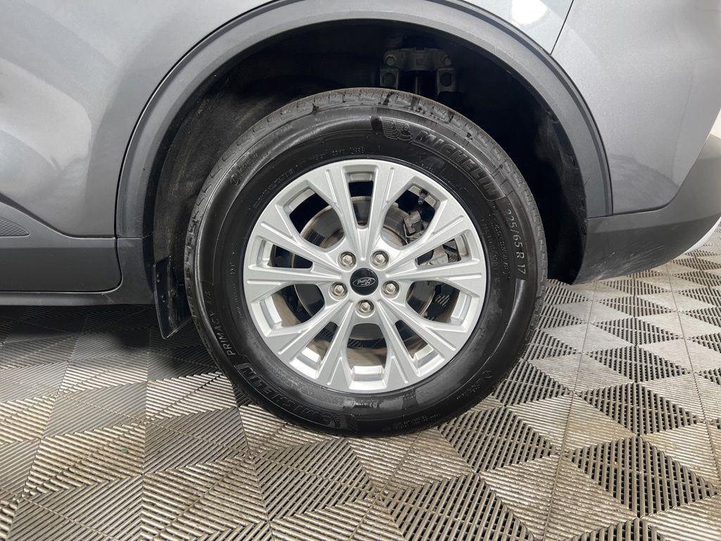 Used 2023 Gray Metallic Ford Active image 14