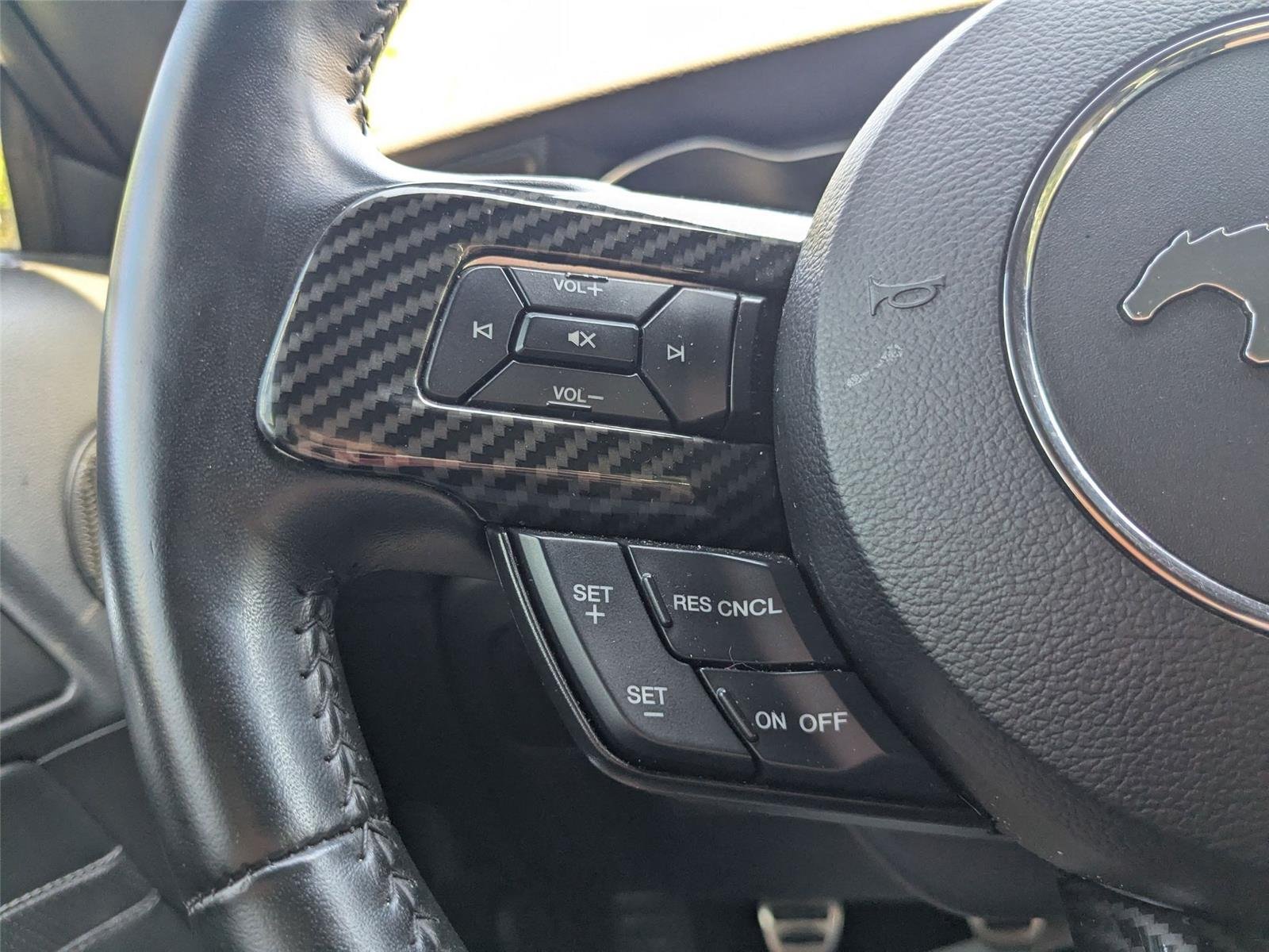 Used 2018 Royal Crimson Metallic Tinted Clearcoat Ford GT Premium image 19