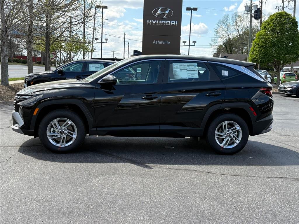 New 2026 Phantom Black Pearl (s3b) Hyundai SE image 2