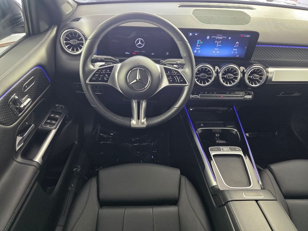 Certified Used 2025 Black Mercedes-Benz GLB 250 image 11