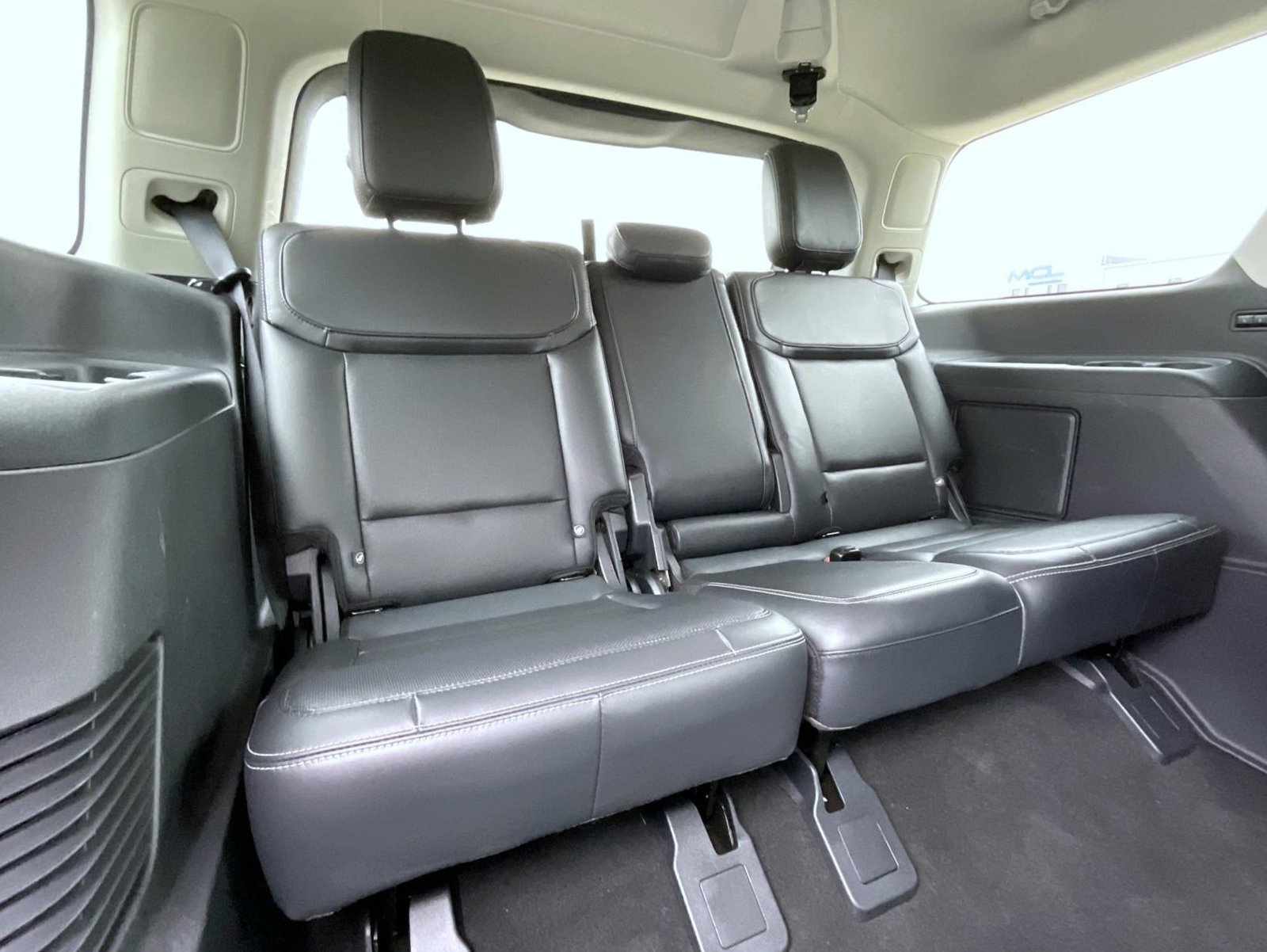 Used 2025 White Ford Platinum image 20
