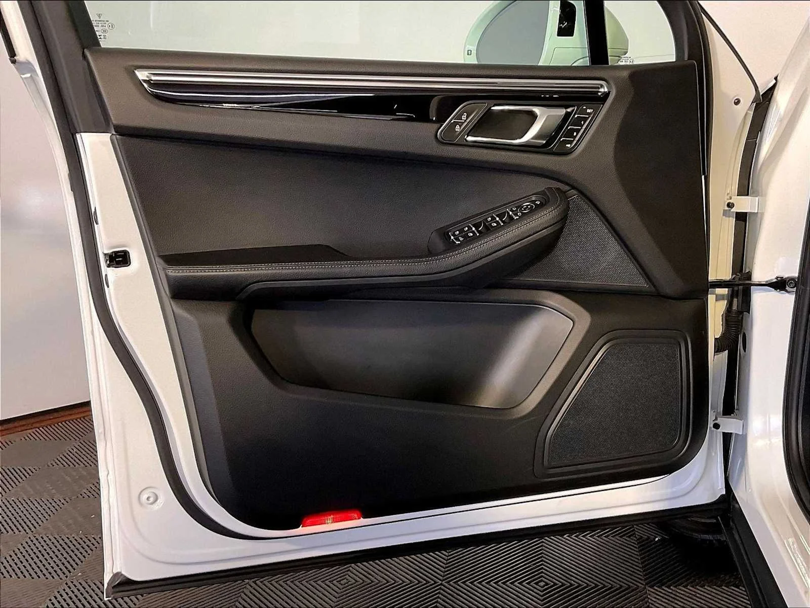 Certified Used 2023 White Porsche  image 25