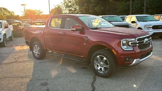 Used 2025 Red Ford Lariat image 25