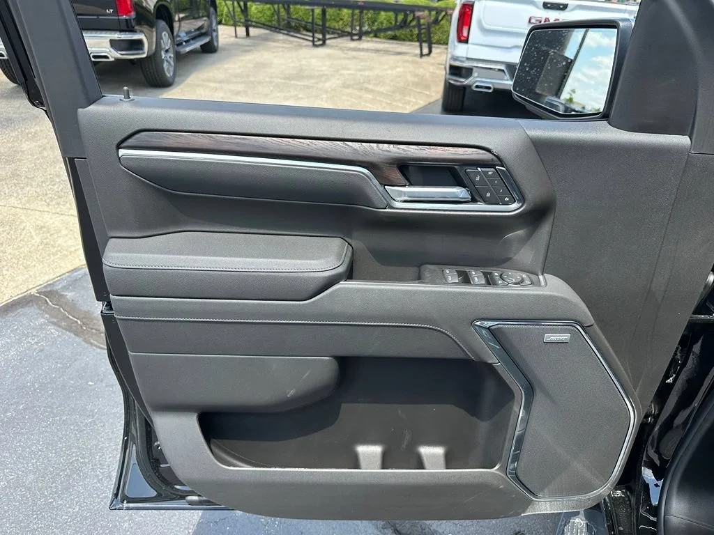 2026 GMC Sierra 1500 SLT - Photo 13