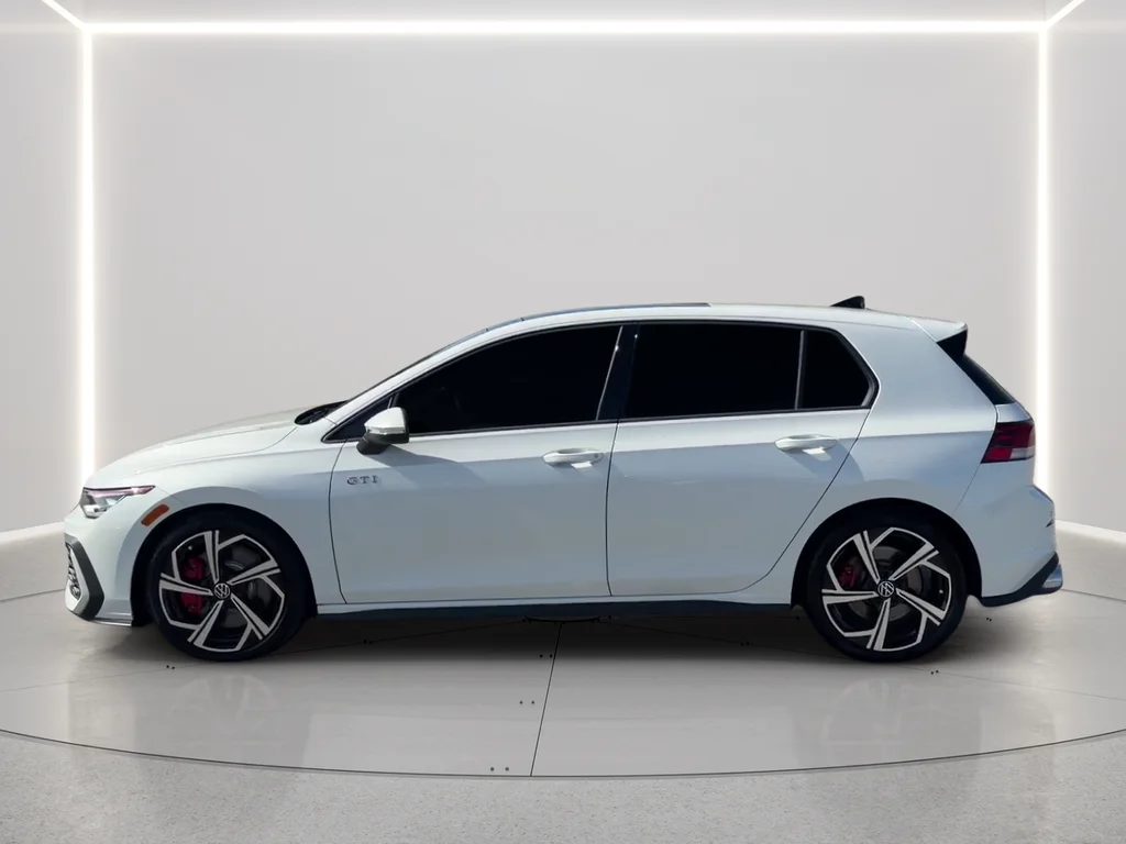 Used 2025 White Volkswagen 2.0T SE image 8