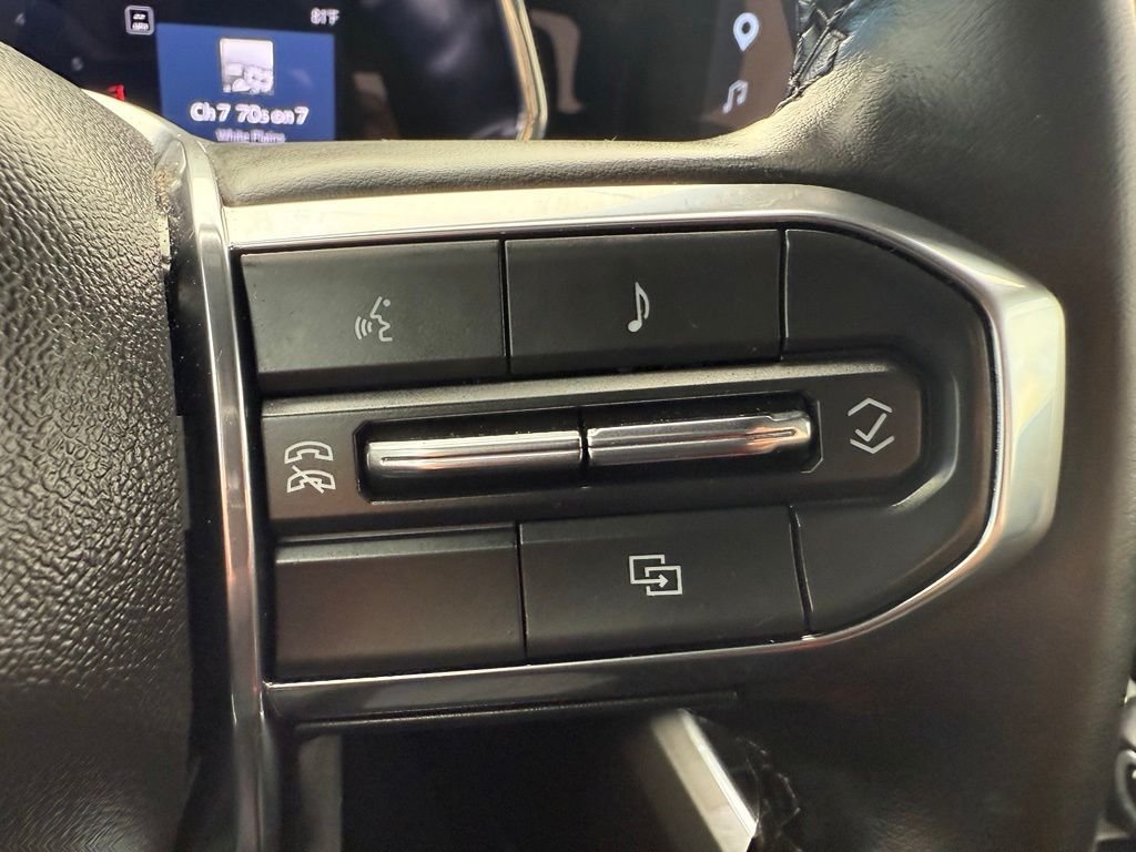 Used 2024 Sterling Metallic GMC Elevation image 33