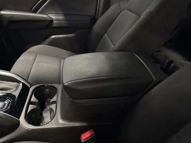 2024 Chevrolet Colorado LT - Photo 26