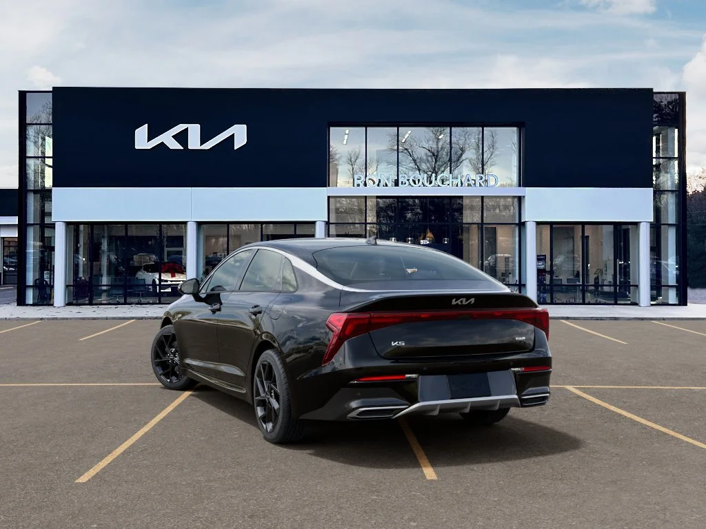 New 2026 Aurora Black Pearl Kia GT-Line image 4