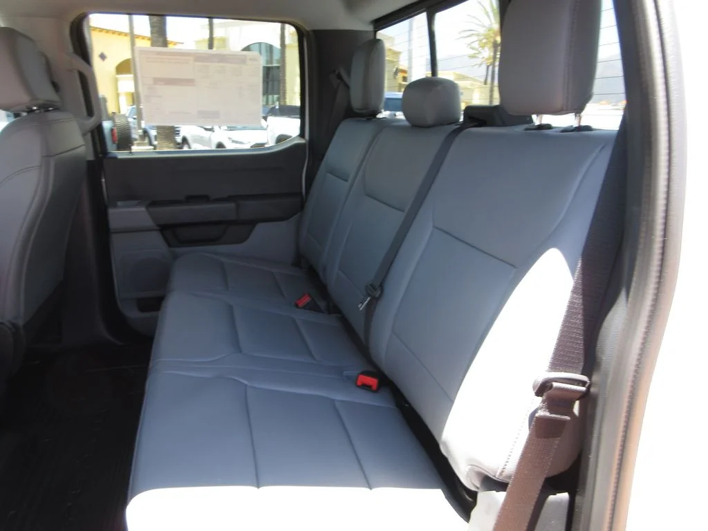 New 2026 Oxford White Ford XL image 12