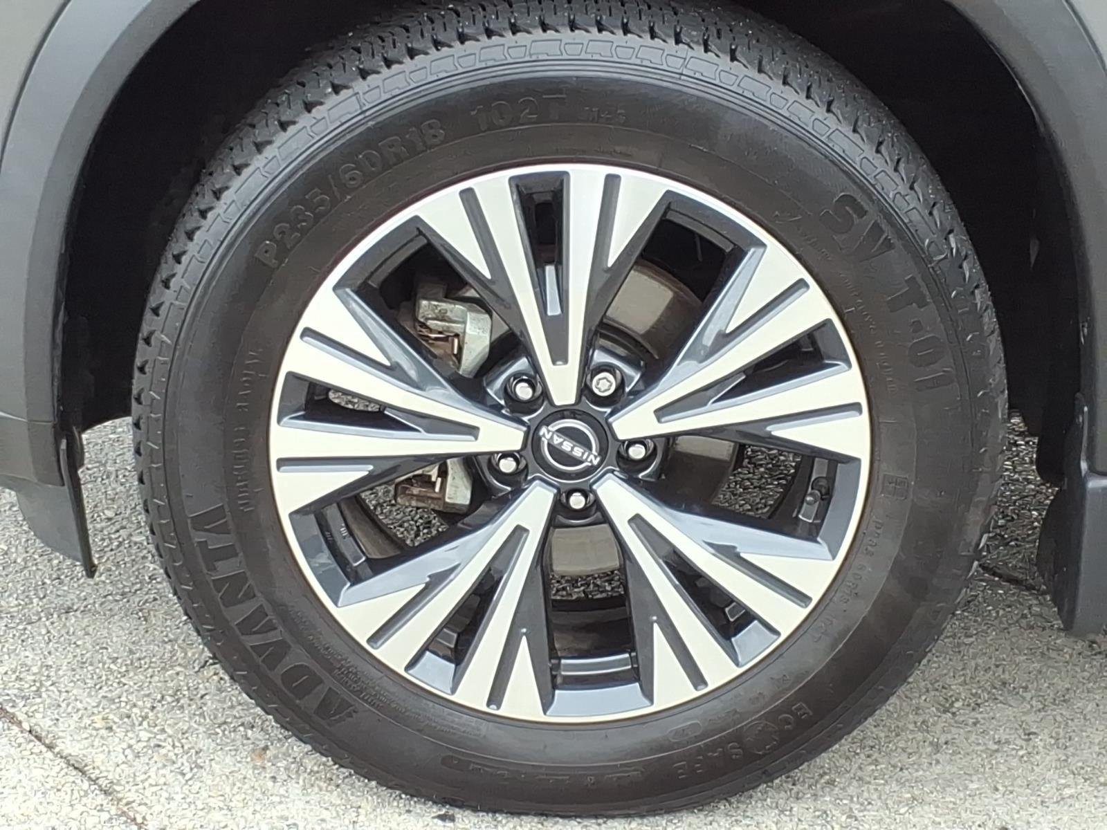 Used 2023 Gun Metallic Nissan SV image 4