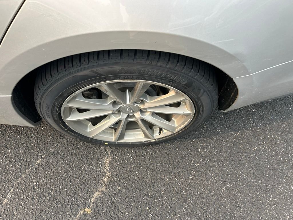 Used 2019 Silver Cadillac 3.6L Luxury image 12