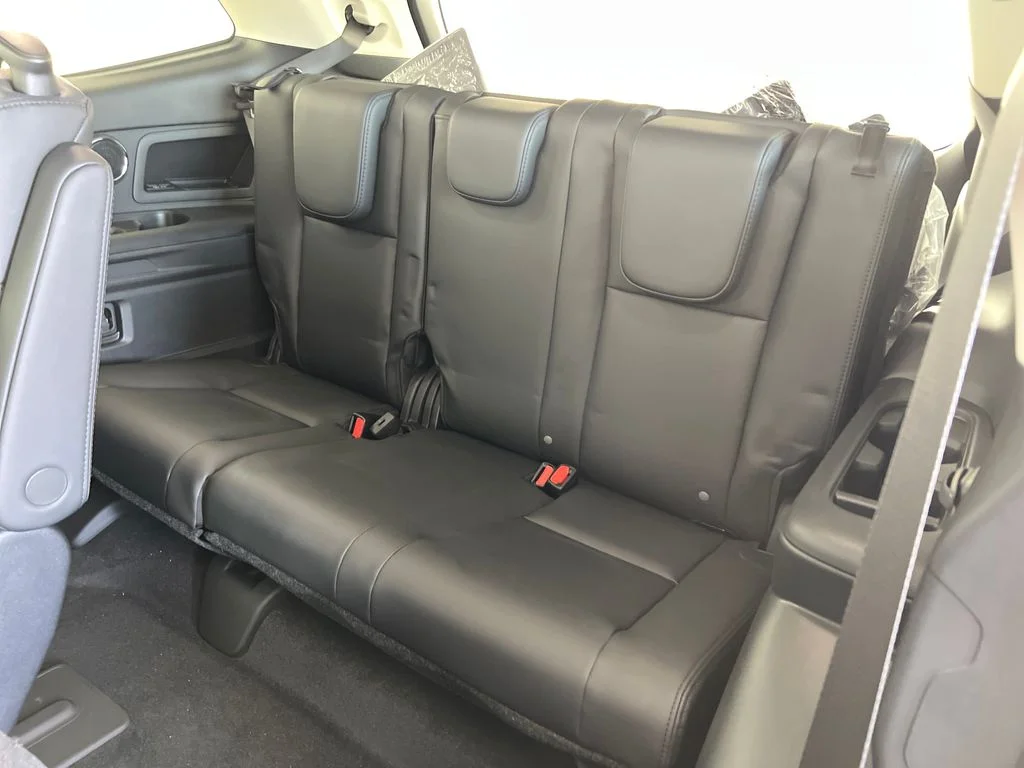 New 2026 CRYSTAL BLACK SILICA Subaru Touring 7-Passenger image 35