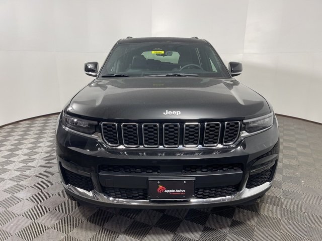 2025 Jeep Grand Cherokee Limited photo 2