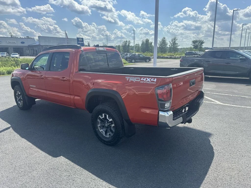 Used 2018 Red Toyota TRD Off-Road image 6