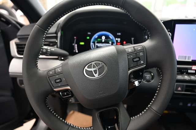 New 2026 Midnight Black Metallic Toyota  SE image 22