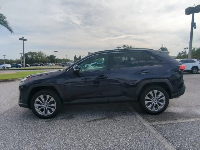 Certified Used 2023  Toyota XLE Premium image 7