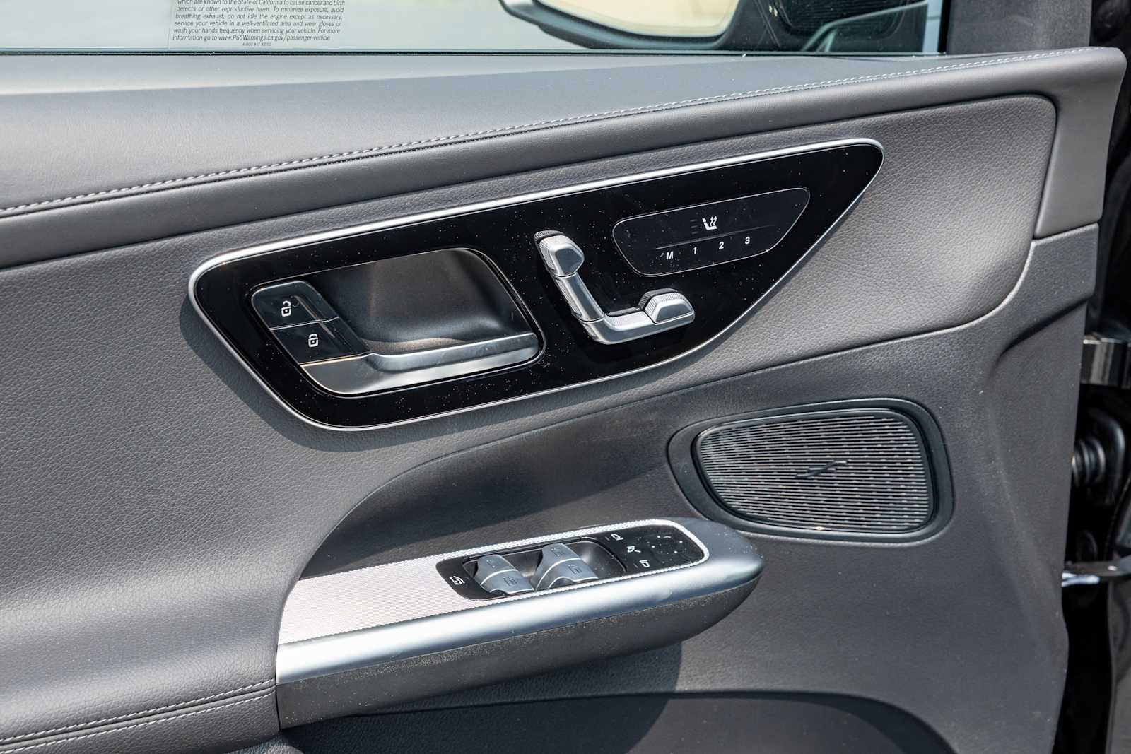 2025 Mercedes-Benz GLC Base - Photo 8