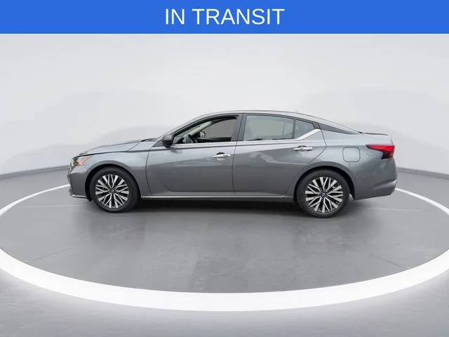 Used 2024 Gray Nissan 2.5 SV image 5