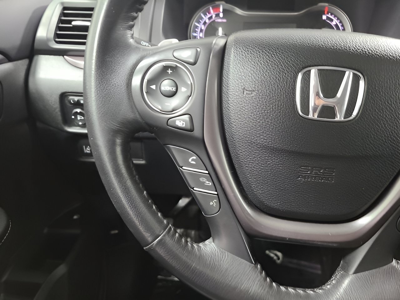 Certified Used 2023 Platinum White Pearl Honda AWD RTL image 61