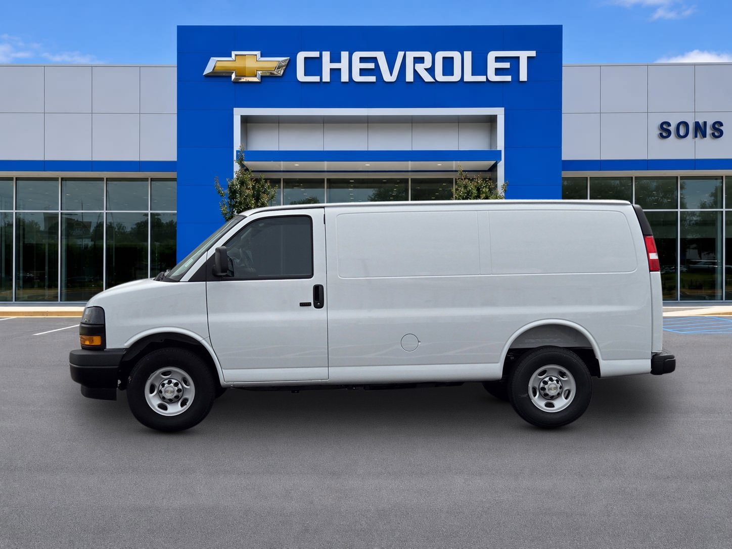 2026 Chevrolet Express Cargo Work Van - Photo 9