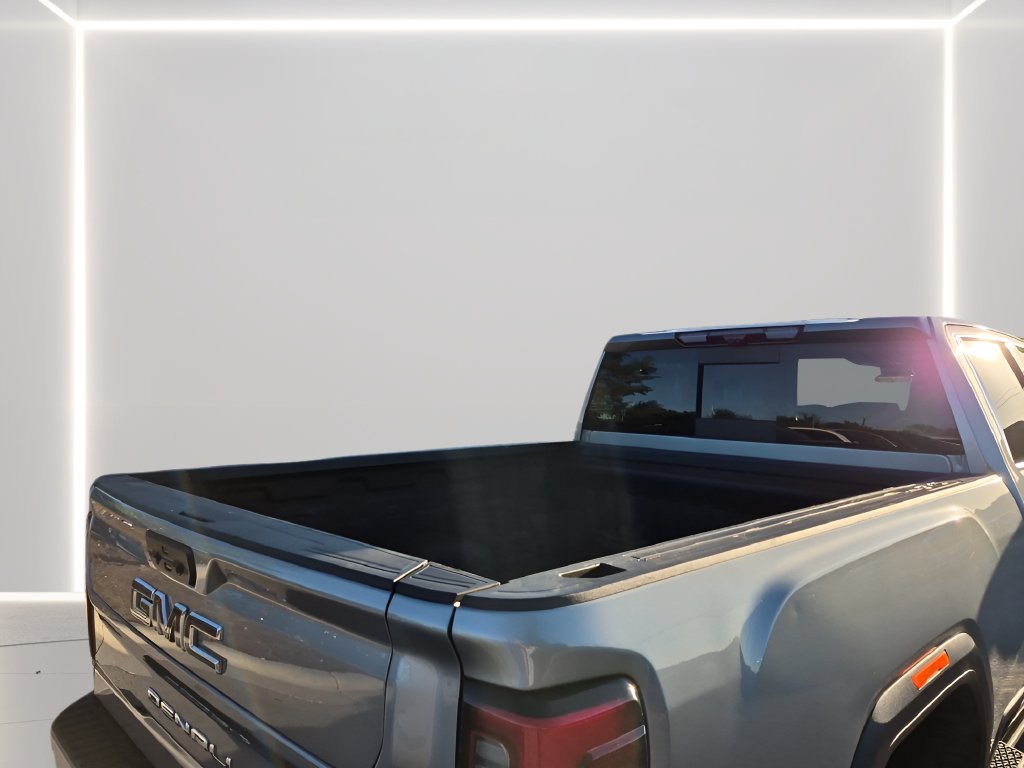 Used 2026 Sterling Metallic GMC Denali Ultimate image 39