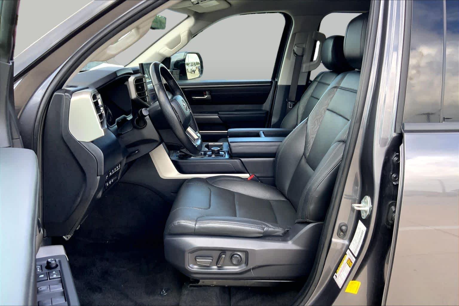 Used 2022 Magnetic Gray Metallic Toyota SR5 image 7