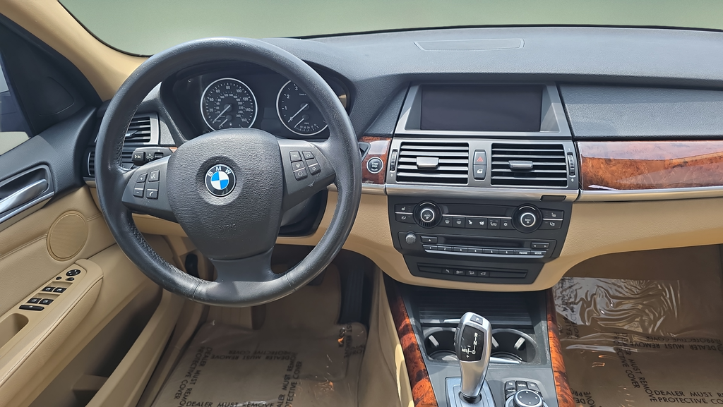 Used 2011 White BMW xDrive35i image 5