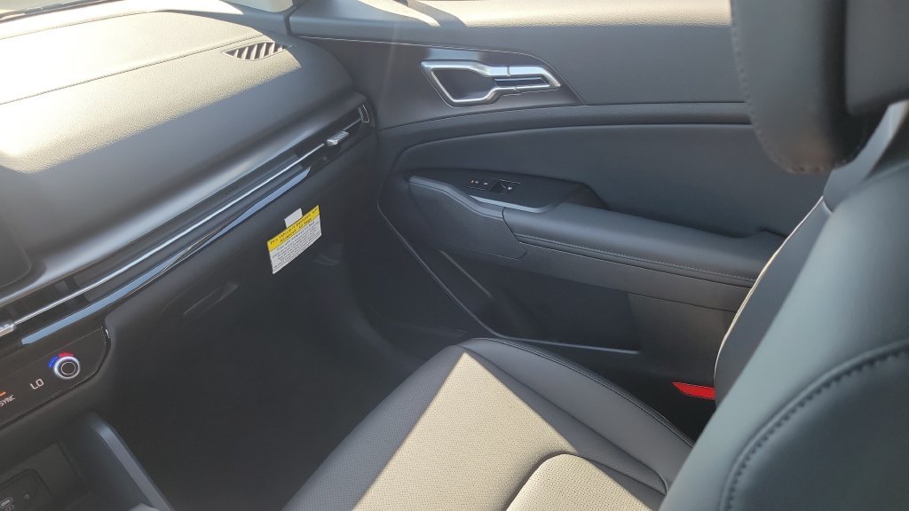 New 2027 Gravity Gray Kia EX image 13