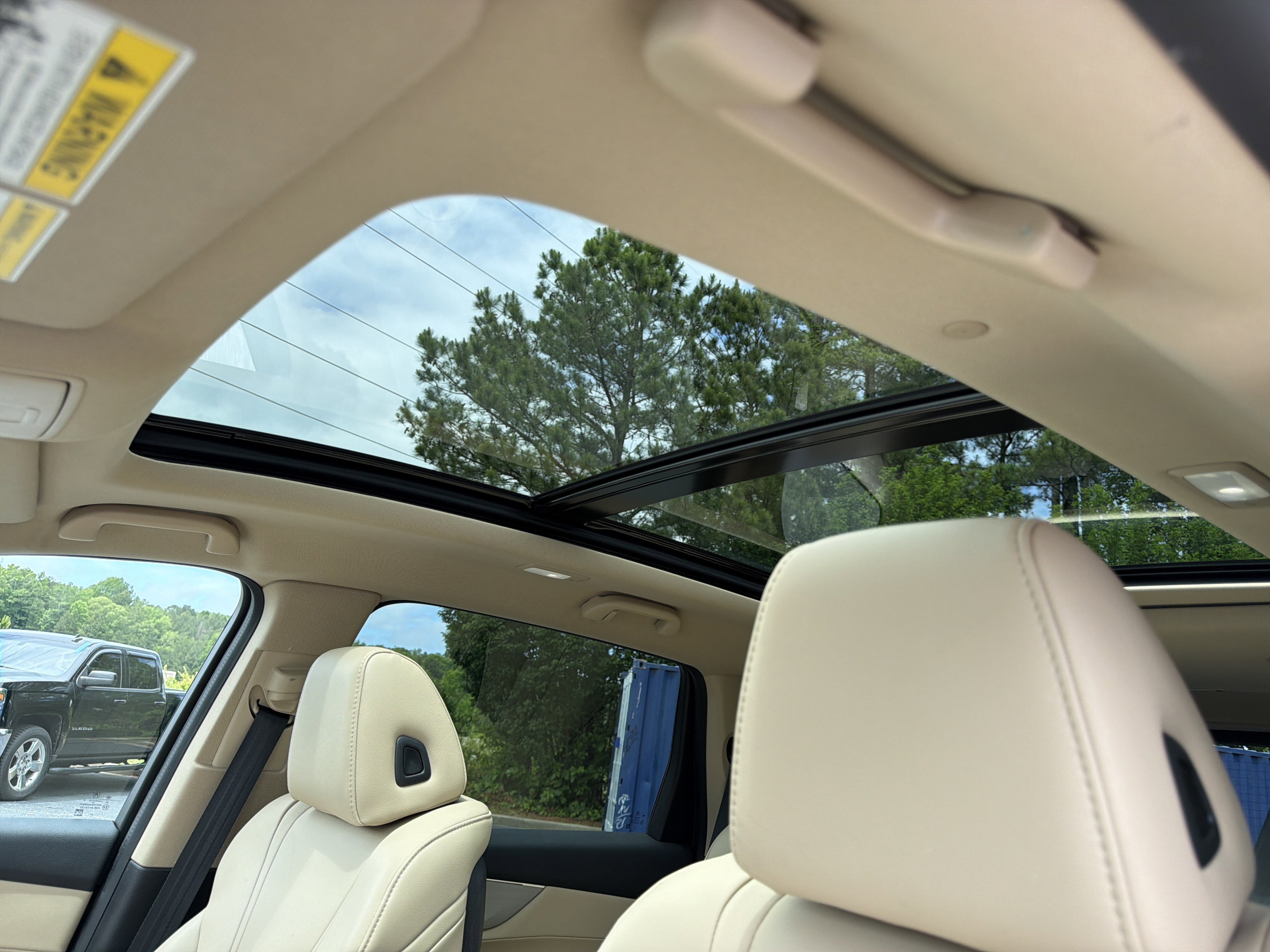 Used 2023  Acura  image 33