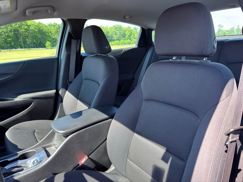 Used 2024 White Chevrolet LS image 19