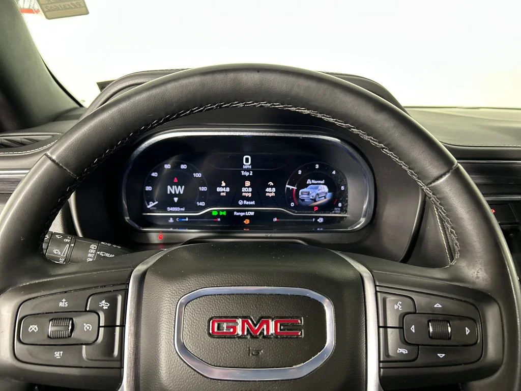 Used 2024 Onyx Black GMC SLT image 13