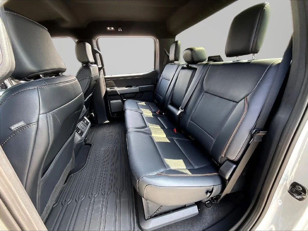 New 2026 Avalanche Ford Lariat® image 28