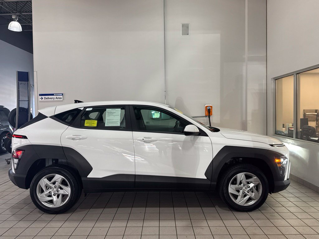 Certified Used 2024 White Hyundai SE image 13