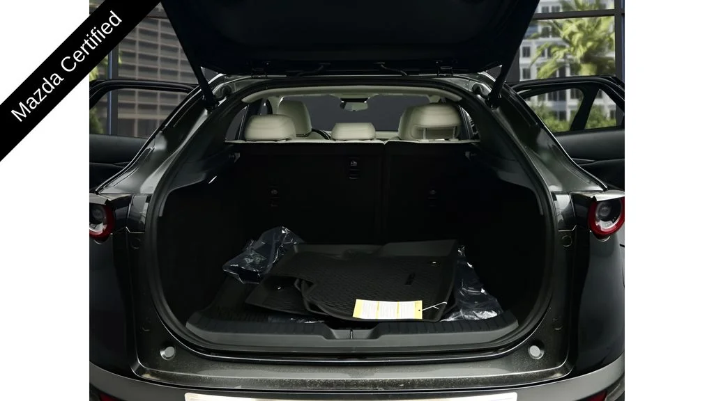 2025 Mazda CX-30 Premium - Photo 34