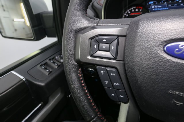 Used 2019 Silver Ford Lariat image 33