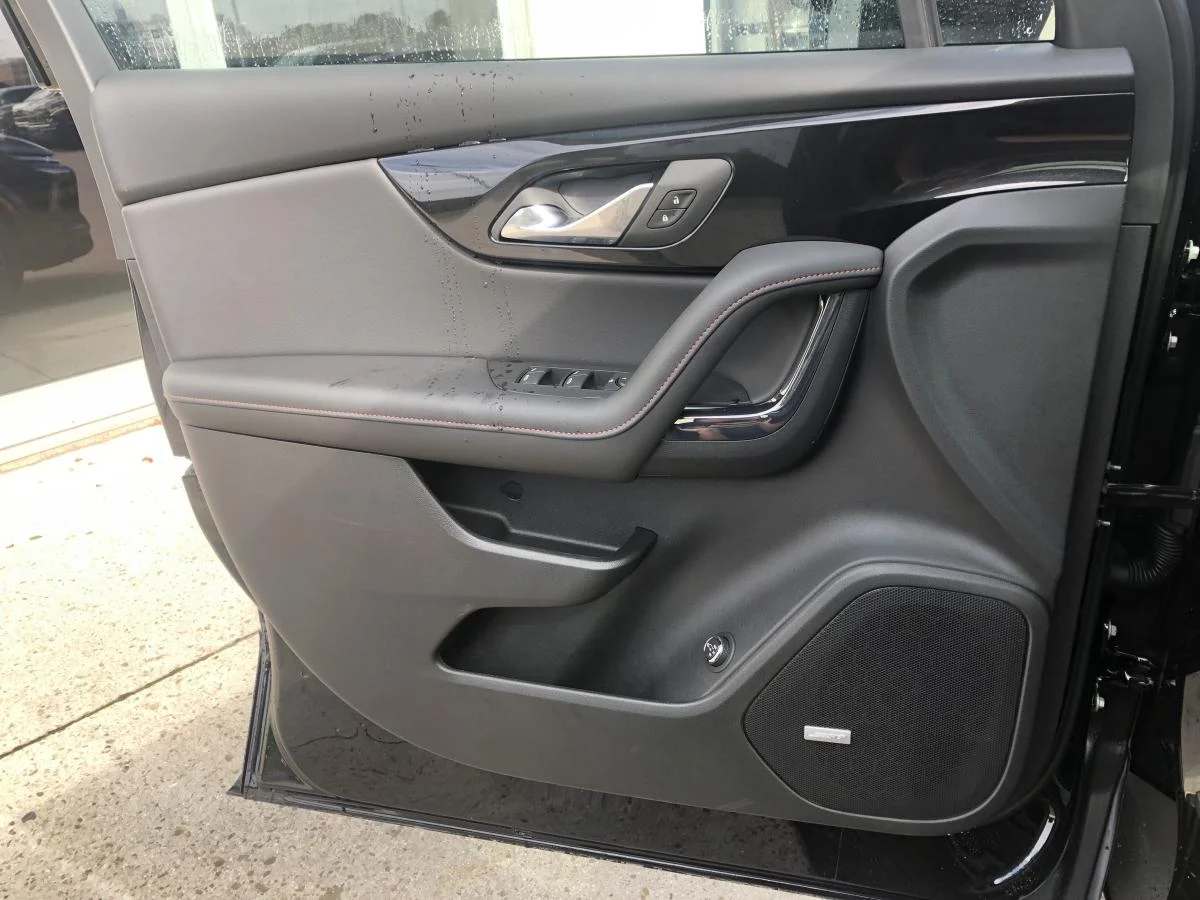 New 2026 Black Chevrolet Awd 4dr Rs image 19