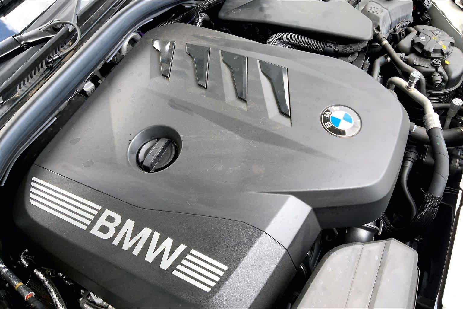 Used 2026 Alpine White BMW 330i NA xDrive image 32