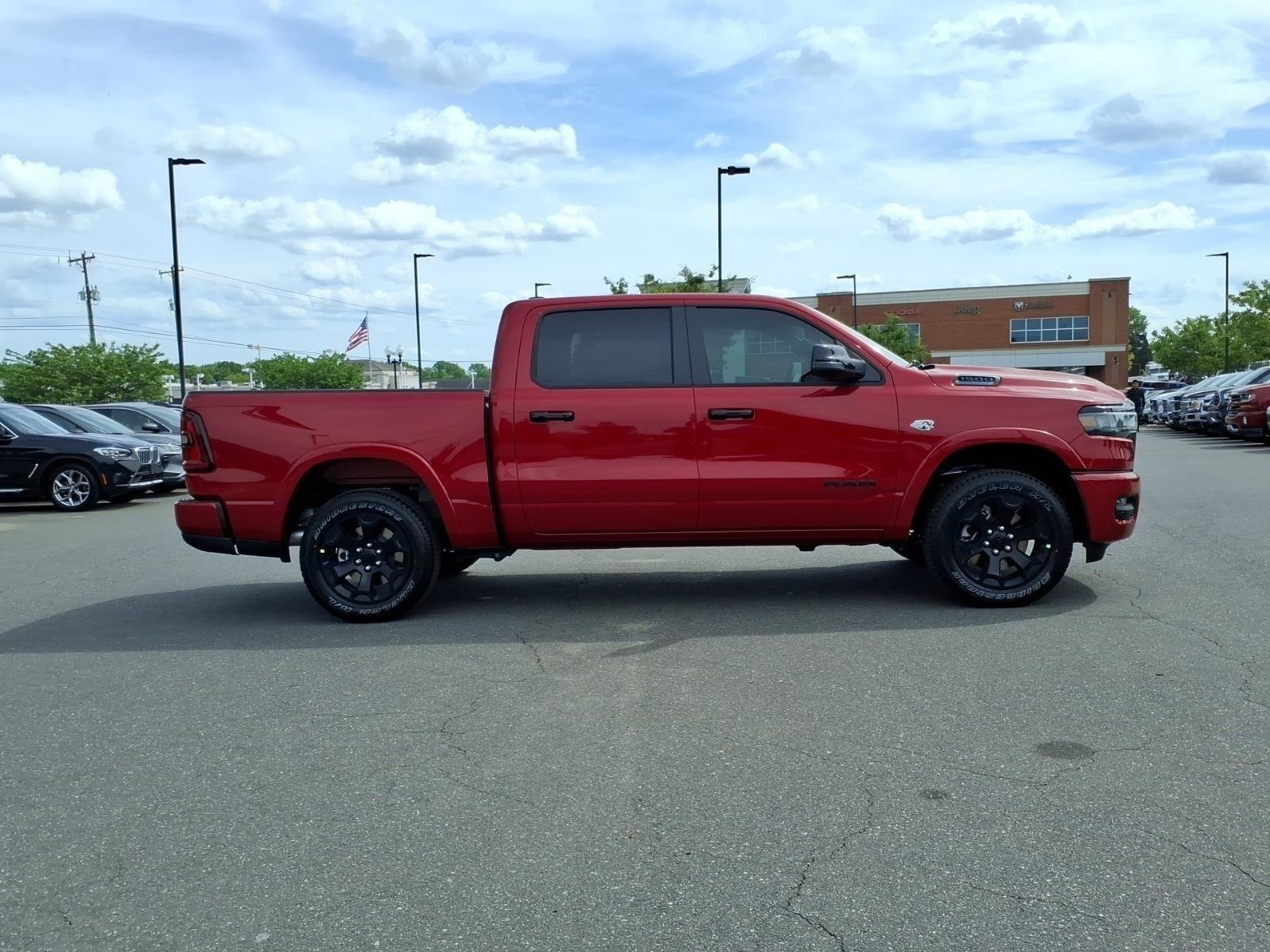 New 2026 Molten Red Pearl-Coat Exterior Paint RAM Big Horn image 10