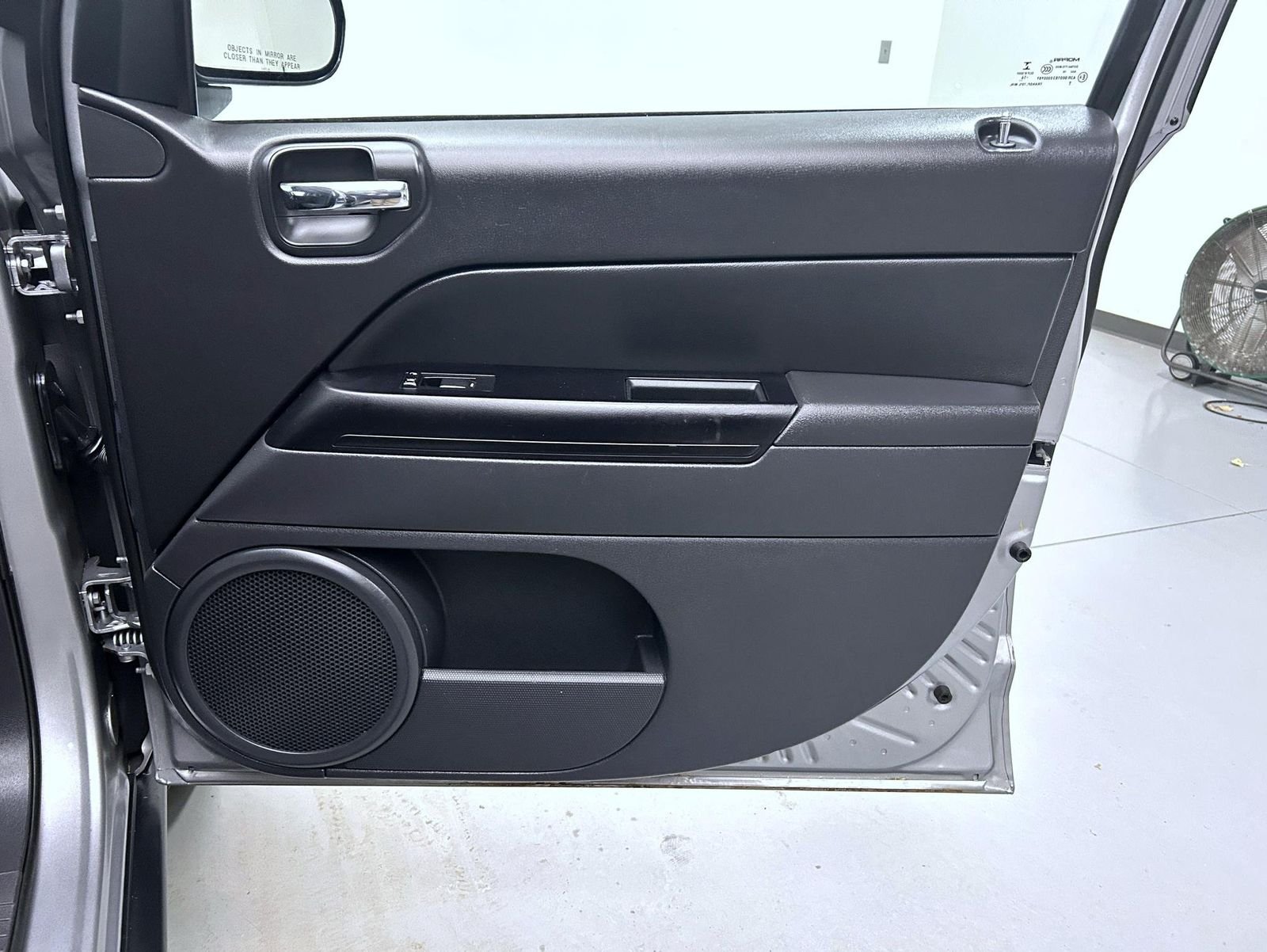 Used 2017 Silver Jeep Sport image 16