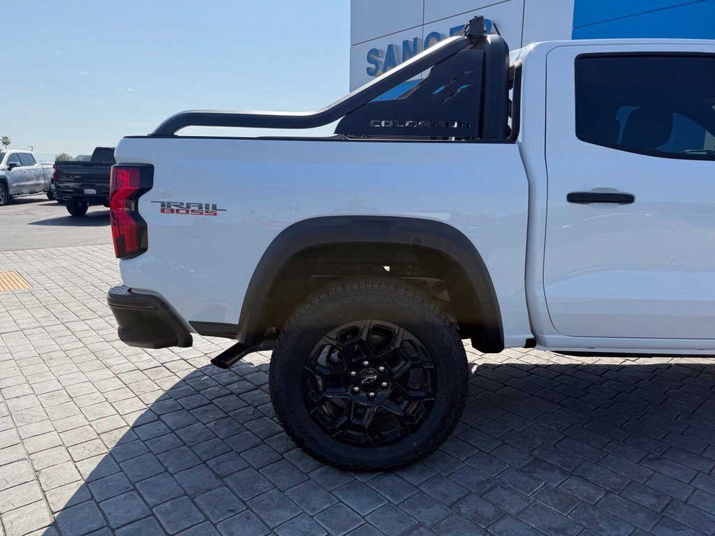 2026 Chevrolet Colorado Trail Boss - Photo 11