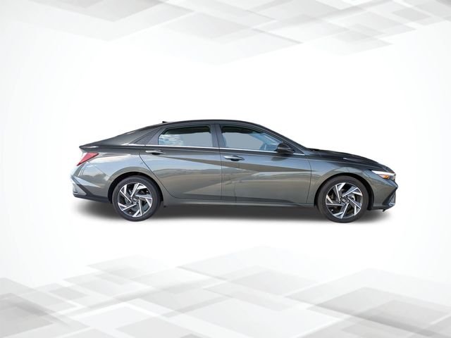 Used 2025 Gray Hyundai Limited image 3