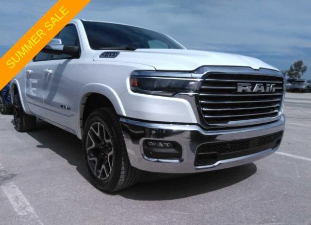 2025 RAM 1500 Laramie 4x4 Crew Cab 5'7's photo