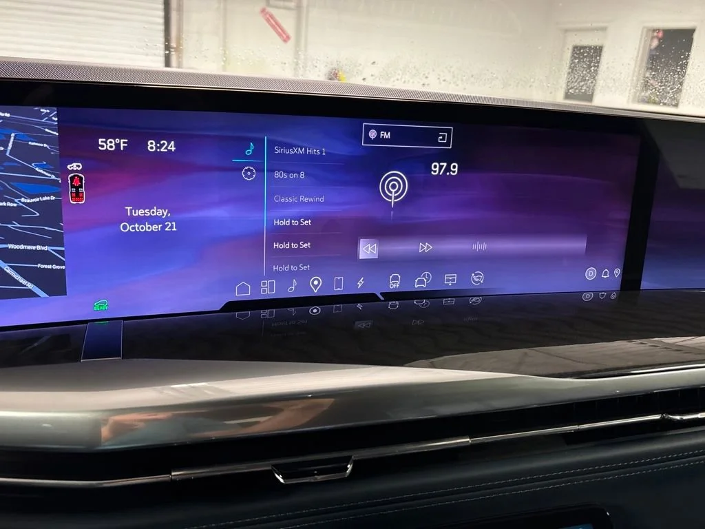 2025 Cadillac Escalade IQ Luxury 2 - Photo 40