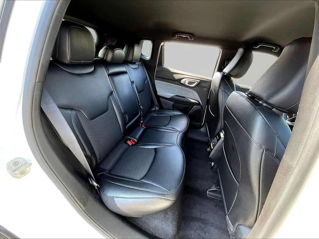 Certified Used 2024 White Jeep Latitude image 25