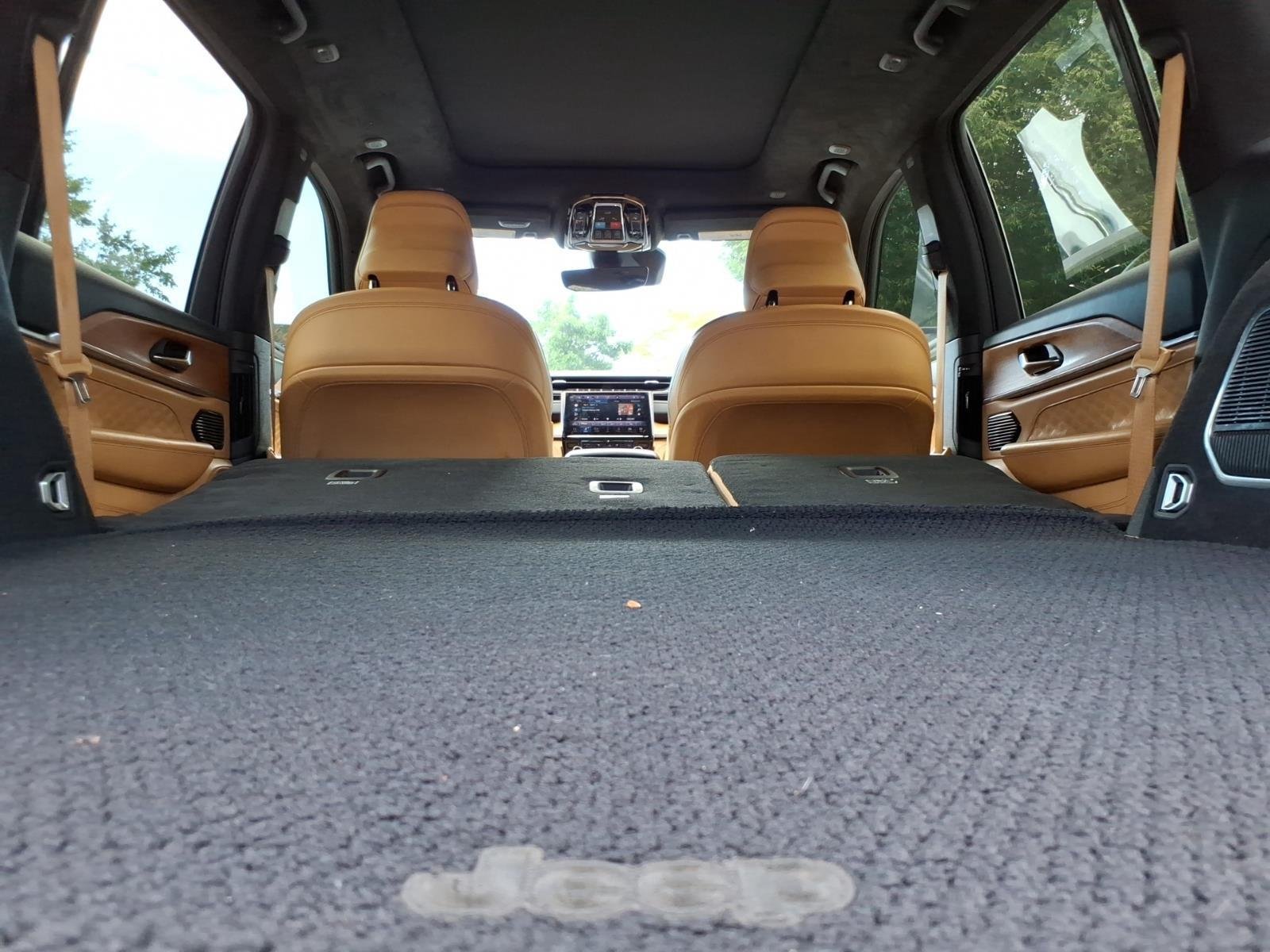 Used 2022 Bright White Clearcoat Jeep Summit Reserve image 33